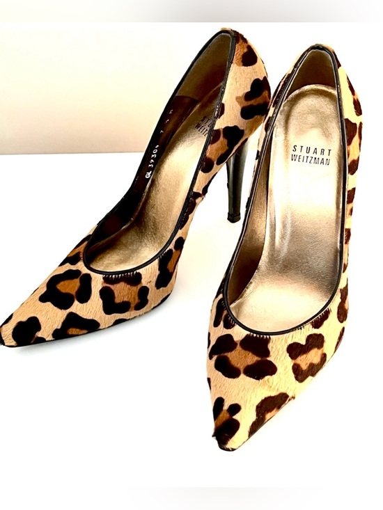 Shoes - Stuart Weitzman Leopard Print Heels